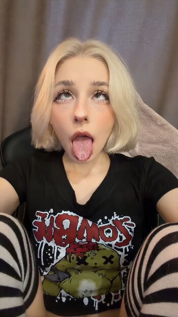 Full leaked Ahegao private onlyfans photo