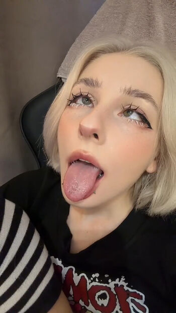 Full leaked Ahegao private onlyfans photo