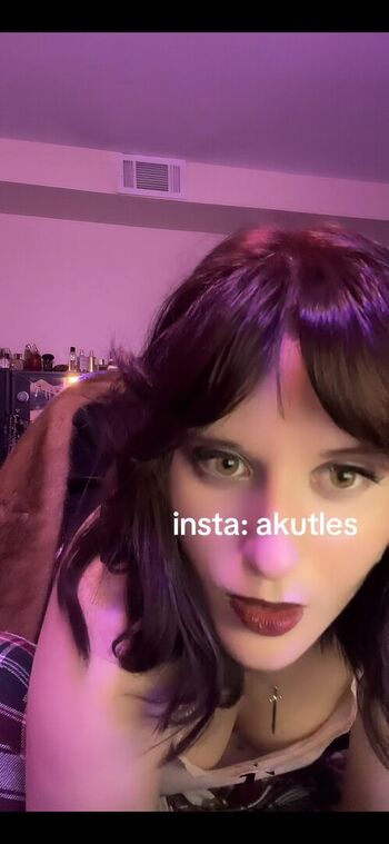 Full leaked Akutles private onlyfans photo