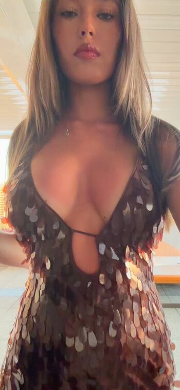 Full leaked Alanascott private onlyfans photo