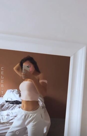 Full leaked Alena rmb private onlyfans photo