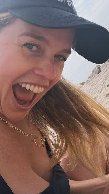 Full leaked Alice eve private onlyfans photo