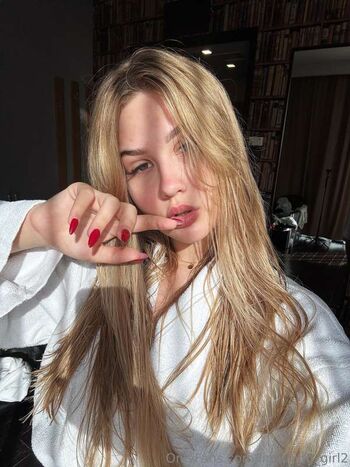 Alina Love