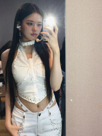 An Yujin 안유진 |
