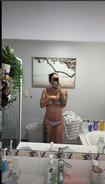 Full leaked Annamayworldx private onlyfans photo