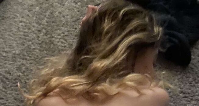 Full leaked Annie frequentpuker private onlyfans photo