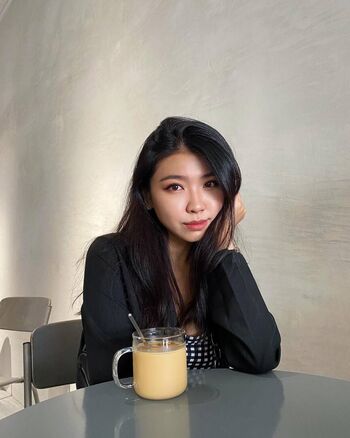 AraTheHotwife