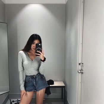 AraTheHotwife