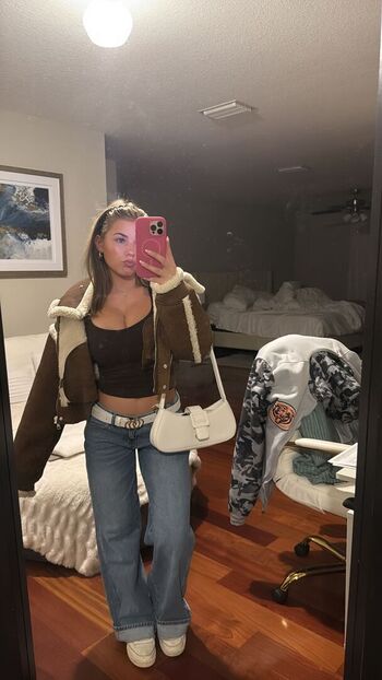 Ariana White