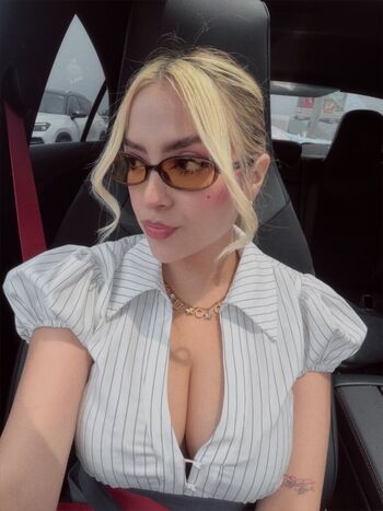 Full leaked Arigameplays private onlyfans photo