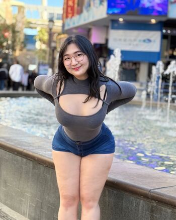 Full leaked Aroomi kim private onlyfans photo