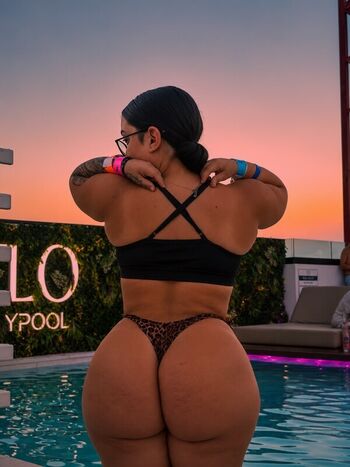 Full leaked Asszilla private onlyfans photo