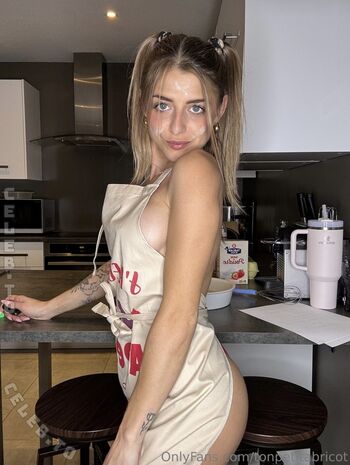 Full leaked Ava abricot private onlyfans photo