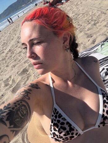 Bea Miller