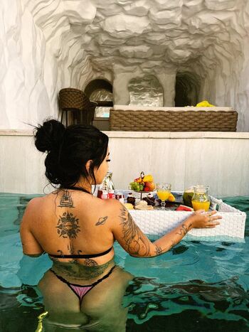 Beca Barreto