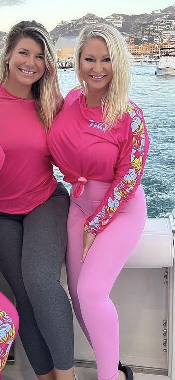 Full leaked Blondie mom bay private onlyfans photo