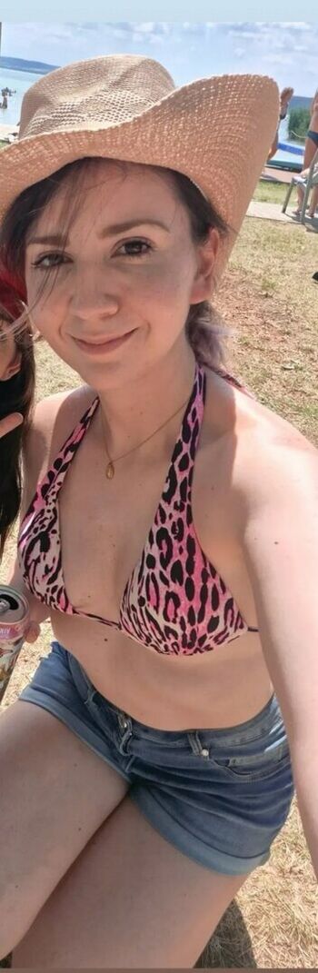 Full leaked Cmomil private onlyfans photo