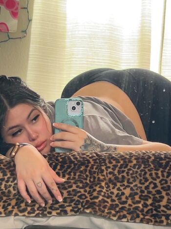 callmehoneybeemel