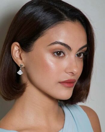 Camila Mendes