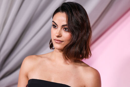 Camila Mendes