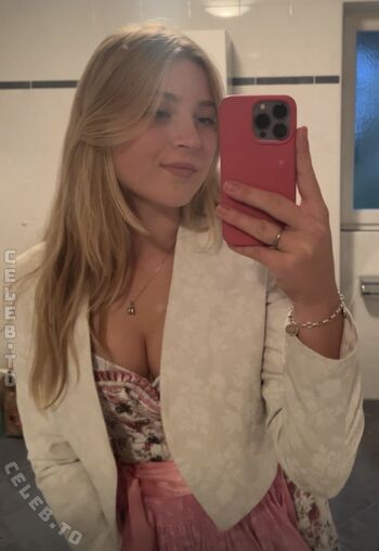 Full leaked Chanelle private onlyfans photo