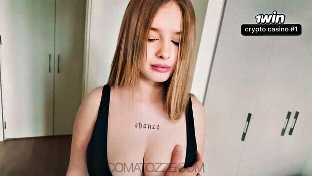 Full leaked Comattoz private onlyfans photo