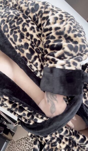 Full leaked Cora jade private onlyfans photo
