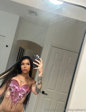 Cora Jade