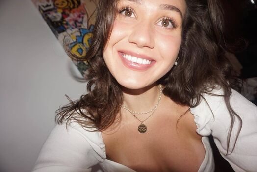 Courtney Sarault