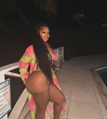 Full leaked Dabombbest mari private onlyfans photo