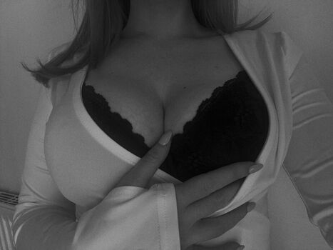 Full leaked Daisychain private onlyfans photo
