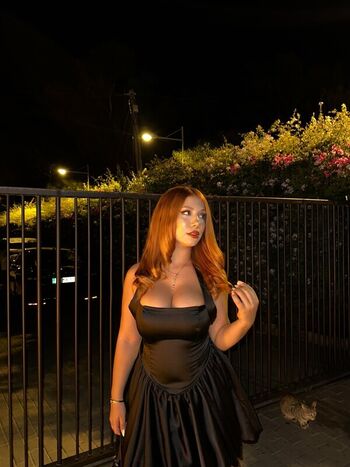 Full leaked Deniizellla private onlyfans photo