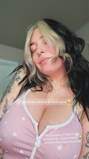 Full leaked Dezzymeriei private onlyfans photo
