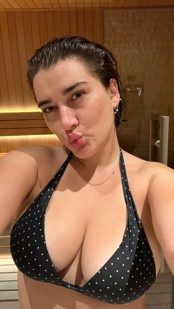 Full leaked Dilan ay private onlyfans photo