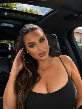 Full leaked Dj hannah b private onlyfans photo