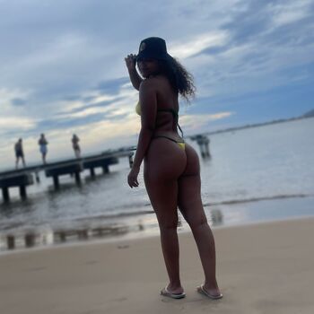 Full leaked Docyhoney page private onlyfans photo