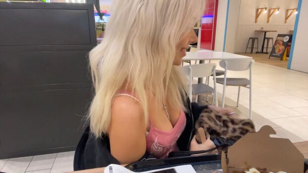 Dollblush