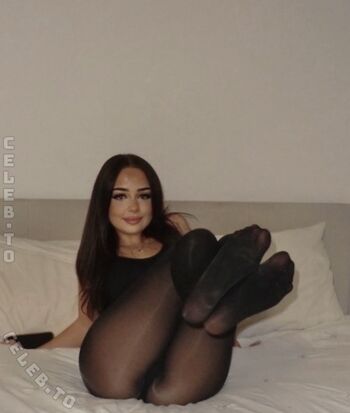 Full leaked Dollyannaxo private onlyfans photo