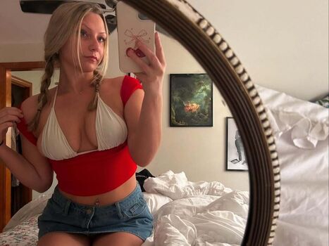 Full leaked Dorixoxo private onlyfans photo