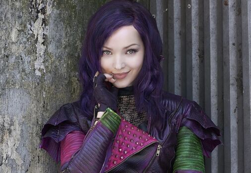 Dove Cameron