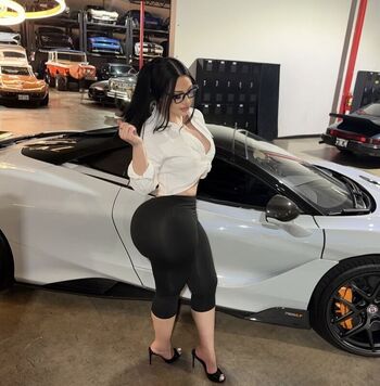 Full leaked Dxddymayaa private onlyfans photo