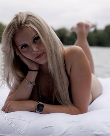 Full leaked E blondie private onlyfans photo