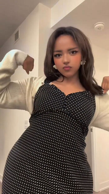 Full leaked Earthtokhadija private onlyfans photo