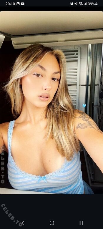 Full leaked Emily mhl private onlyfans photo