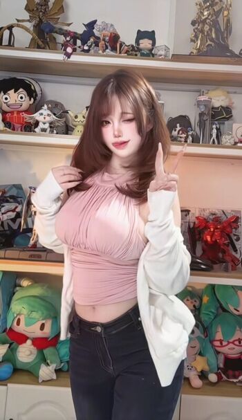 Full leaked Emishenn private onlyfans photo