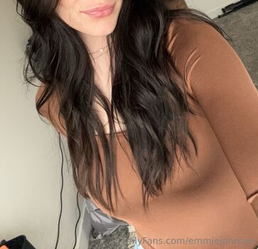 Full leaked Emmiejohnson private onlyfans photo