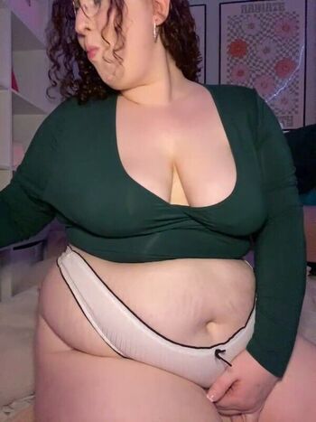 Full leaked Emmierae private onlyfans photo
