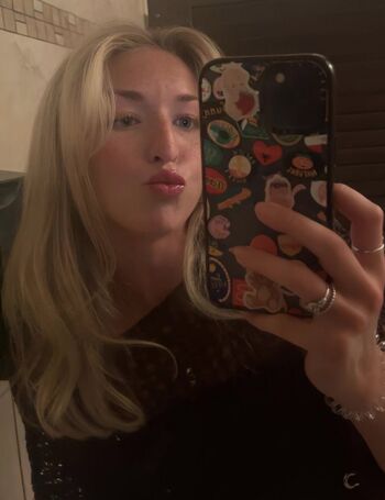 Full leaked Emmybunnyx private onlyfans photo