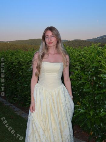 Full leaked Empresslaurasophie private onlyfans photo