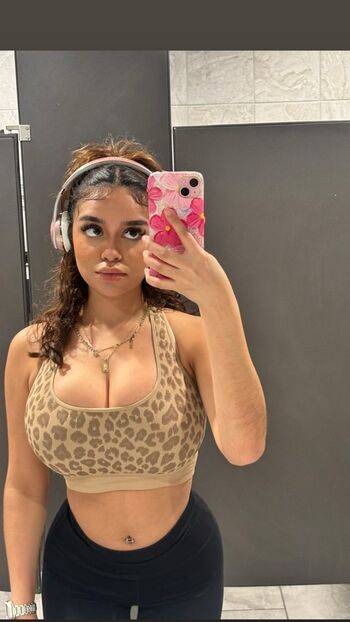Erika M Diaz